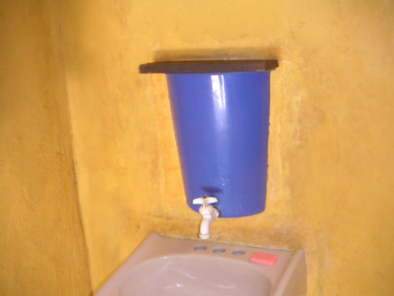 webPICT
72 water bucket built into wall
